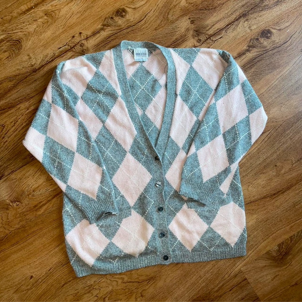 Vintage Coquette/Twee pink and white argyle cardigan